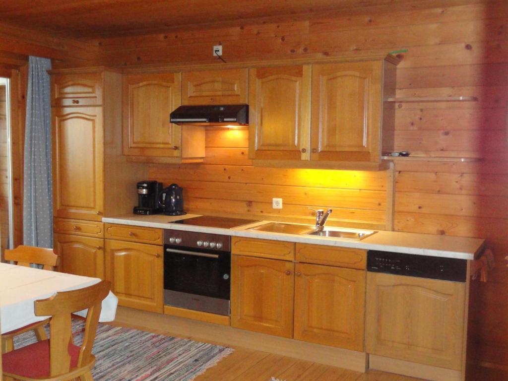Baby- Und Kinderhof Aicherbauer Seeham Habitación foto